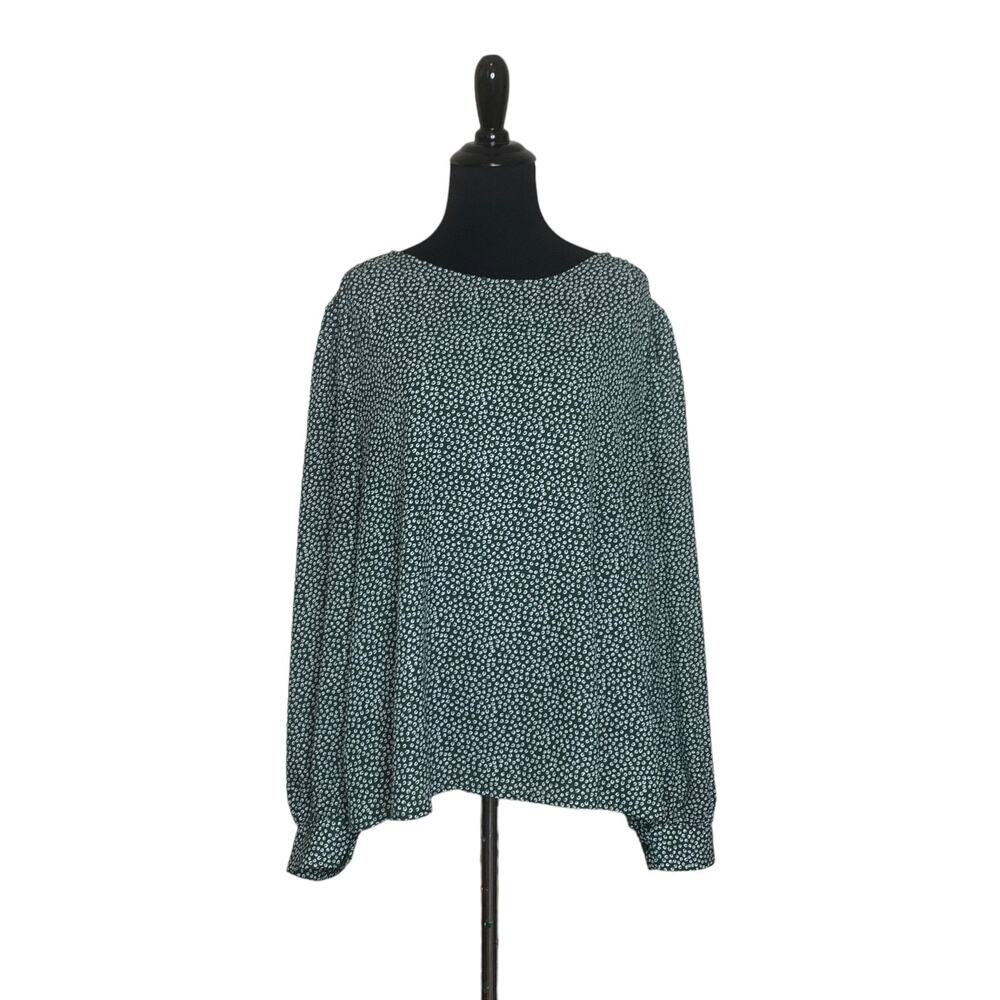 All in Favor green white print long sleeves tunic Blouse size XXL